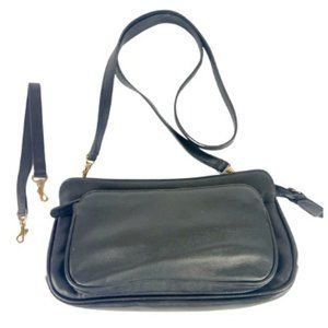 Giani Bernini Female Dark Blue Small Purse, Good condition, Italian Leather